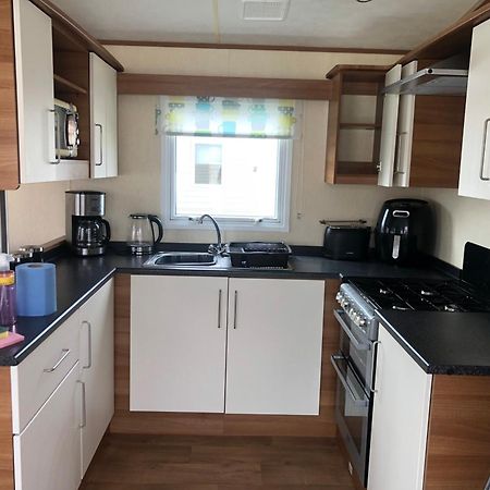 Two X 8 Berth Static Caravan On Lyons Robin Hood Rhyl North Wales Meliden Esterno foto