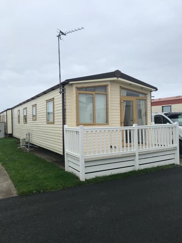 Two X 8 Berth Static Caravan On Lyons Robin Hood Rhyl North Wales Meliden Esterno foto